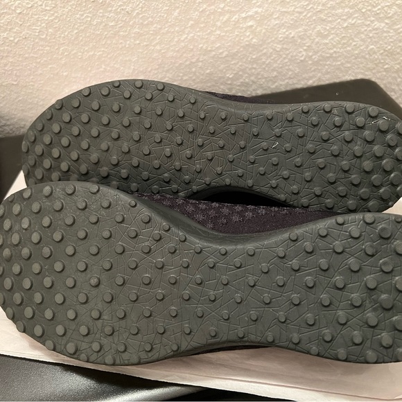 Skechers Women's Sneaker - Picture 7 of 9